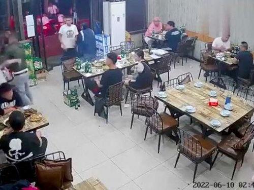 唐山烧烤店最新爆料事件,最新爆料揭露惊人内幕